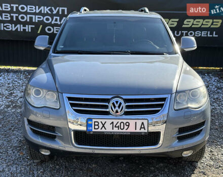 Серый Фольксваген Туарег, объемом двигателя 3 л и пробегом 223 тыс. км за 11400 $, фото 19 на Automoto.ua