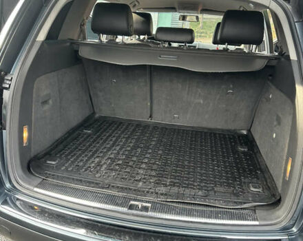 Серый Фольксваген Туарег, объемом двигателя 3 л и пробегом 265 тыс. км за 11500 $, фото 36 на Automoto.ua