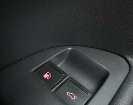 Сірий Фольксваген Туарег, об'ємом двигуна 2.97 л та пробігом 285 тис. км за 13400 $, фото 26 на Automoto.ua