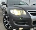 Сірий Фольксваген Туарег, об'ємом двигуна 2.97 л та пробігом 285 тис. км за 13400 $, фото 1 на Automoto.ua