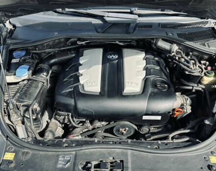 Сірий Фольксваген Туарег, об'ємом двигуна 3 л та пробігом 281 тис. км за 11999 $, фото 12 на Automoto.ua