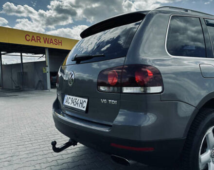 Сірий Фольксваген Туарег, об'ємом двигуна 3 л та пробігом 281 тис. км за 11999 $, фото 16 на Automoto.ua