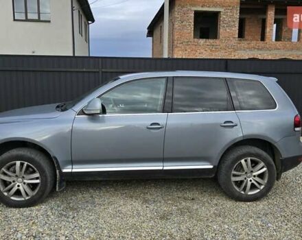 Серый Фольксваген Туарег, объемом двигателя 3 л и пробегом 322 тыс. км за 14500 $, фото 5 на Automoto.ua