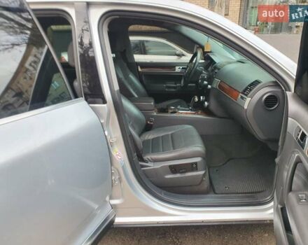 Серый Фольксваген Туарег, объемом двигателя 0 л и пробегом 250 тыс. км за 10199 $, фото 17 на Automoto.ua