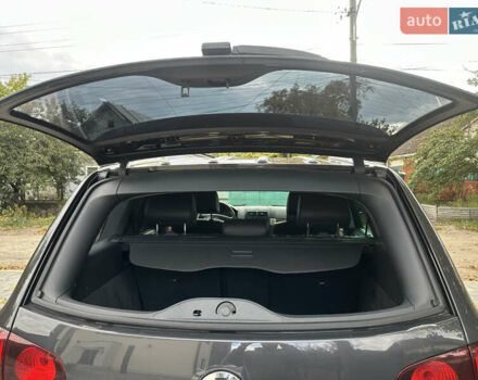 Сірий Фольксваген Туарег, об'ємом двигуна 2.97 л та пробігом 317 тис. км за 14000 $, фото 18 на Automoto.ua