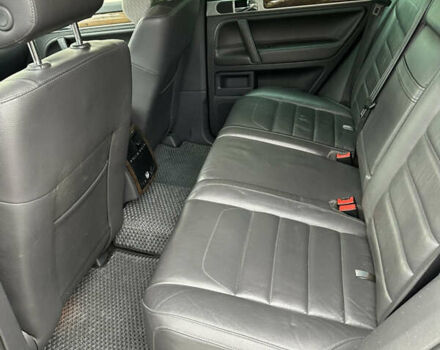 Сірий Фольксваген Туарег, об'ємом двигуна 2.97 л та пробігом 317 тис. км за 14000 $, фото 14 на Automoto.ua