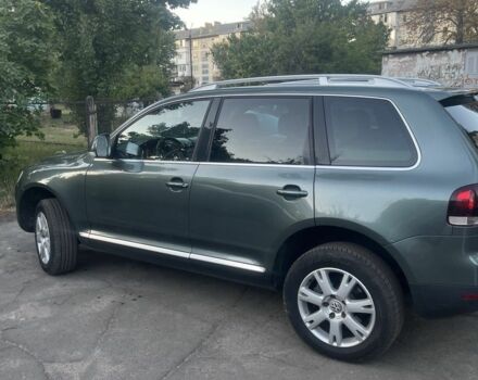 Серый Фольксваген Туарег, объемом двигателя 3 л и пробегом 362 тыс. км за 7500 $, фото 1 на Automoto.ua