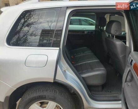 Серый Фольксваген Туарег, объемом двигателя 0 л и пробегом 250 тыс. км за 10199 $, фото 25 на Automoto.ua