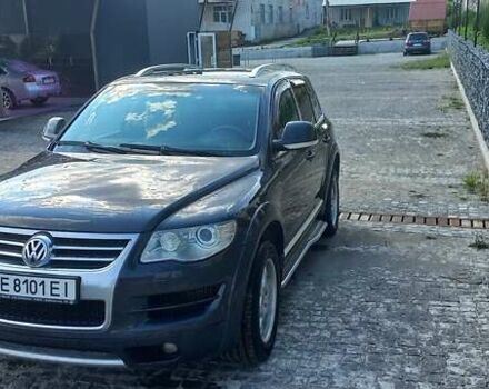 Сірий Фольксваген Туарег, об'ємом двигуна 3 л та пробігом 259 тис. км за 11734 $, фото 3 на Automoto.ua