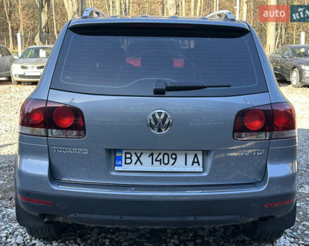 Серый Фольксваген Туарег, объемом двигателя 3 л и пробегом 224 тыс. км за 11500 $, фото 1 на Automoto.ua