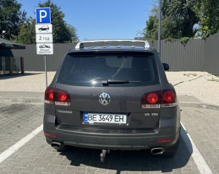 Сірий Фольксваген Туарег, об'ємом двигуна 3 л та пробігом 305 тис. км за 12500 $, фото 6 на Automoto.ua