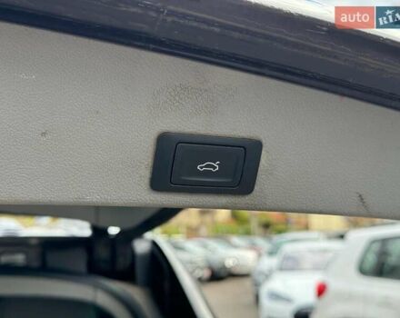 Серый Фольксваген Туарег, объемом двигателя 3 л и пробегом 400 тыс. км за 11890 $, фото 20 на Automoto.ua