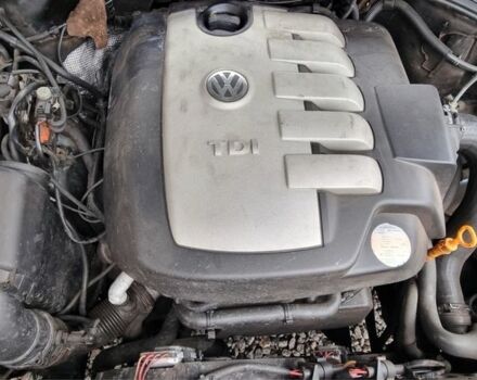 Серый Фольксваген Туарег, объемом двигателя 2.5 л и пробегом 296 тыс. км за 6200 $, фото 12 на Automoto.ua