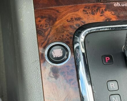 Серый Фольксваген Туарег, объемом двигателя 3 л и пробегом 400 тыс. км за 11890 $, фото 33 на Automoto.ua