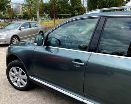 Сірий Фольксваген Туарег, об'ємом двигуна 3 л та пробігом 357 тис. км за 6800 $, фото 1 на Automoto.ua