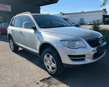 Сірий Фольксваген Туарег, об'ємом двигуна 3 л та пробігом 287 тис. км за 3321 $, фото 2 на Automoto.ua