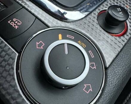 Сірий Фольксваген Туарег, об'ємом двигуна 2.97 л та пробігом 285 тис. км за 13400 $, фото 39 на Automoto.ua