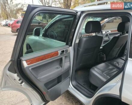 Серый Фольксваген Туарег, объемом двигателя 0 л и пробегом 250 тыс. км за 10199 $, фото 23 на Automoto.ua