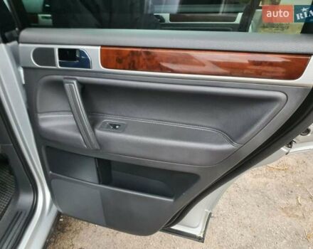 Серый Фольксваген Туарег, объемом двигателя 0 л и пробегом 250 тыс. км за 10199 $, фото 18 на Automoto.ua