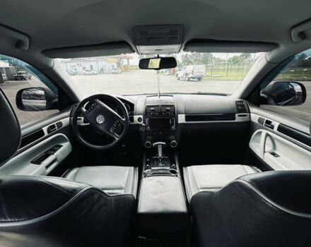 Сірий Фольксваген Туарег, об'ємом двигуна 3 л та пробігом 281 тис. км за 11999 $, фото 17 на Automoto.ua