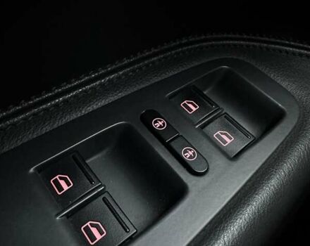 Сірий Фольксваген Туарег, об'ємом двигуна 2.97 л та пробігом 285 тис. км за 13400 $, фото 34 на Automoto.ua