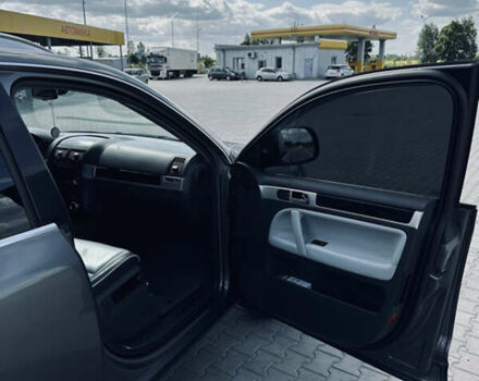 Сірий Фольксваген Туарег, об'ємом двигуна 3 л та пробігом 281 тис. км за 11999 $, фото 8 на Automoto.ua