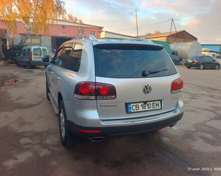 Серый Фольксваген Туарег, объемом двигателя 3 л и пробегом 360 тыс. км за 11500 $, фото 2 на Automoto.ua