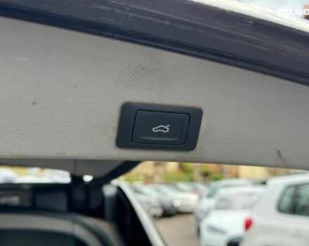 Серый Фольксваген Туарег, объемом двигателя 3 л и пробегом 400 тыс. км за 11890 $, фото 20 на Automoto.ua