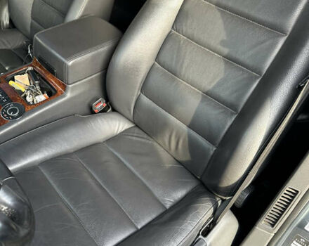 Серый Фольксваген Туарег, объемом двигателя 3 л и пробегом 265 тыс. км за 11500 $, фото 20 на Automoto.ua