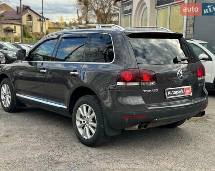 Серый Фольксваген Туарег, объемом двигателя 3 л и пробегом 400 тыс. км за 11890 $, фото 7 на Automoto.ua