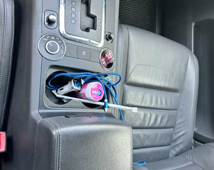 Серый Фольксваген Туарег, объемом двигателя 3 л и пробегом 296 тыс. км за 13550 $, фото 13 на Automoto.ua