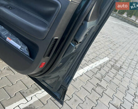 Серый Фольксваген Туарег, объемом двигателя 3 л и пробегом 260 тыс. км за 6599 $, фото 21 на Automoto.ua