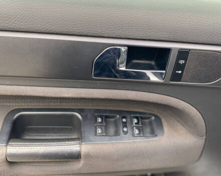 Серый Фольксваген Туарег, объемом двигателя 2.5 л и пробегом 277 тыс. км за 10500 $, фото 9 на Automoto.ua