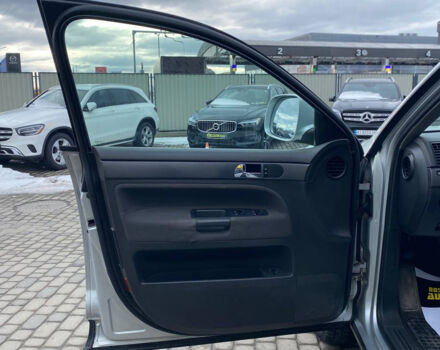 Серый Фольксваген Туарег, объемом двигателя 2.5 л и пробегом 277 тыс. км за 10500 $, фото 8 на Automoto.ua