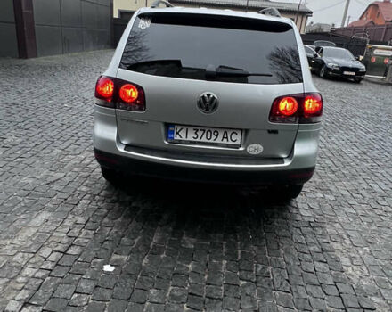 Сірий Фольксваген Туарег, об'ємом двигуна 3 л та пробігом 288 тис. км за 10700 $, фото 6 на Automoto.ua