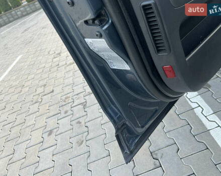 Серый Фольксваген Туарег, объемом двигателя 3 л и пробегом 260 тыс. км за 6599 $, фото 18 на Automoto.ua