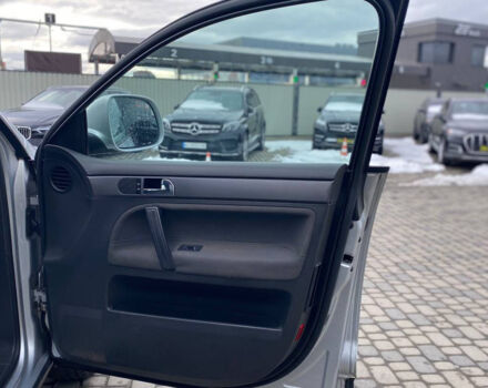 Серый Фольксваген Туарег, объемом двигателя 2.5 л и пробегом 277 тыс. км за 10500 $, фото 19 на Automoto.ua