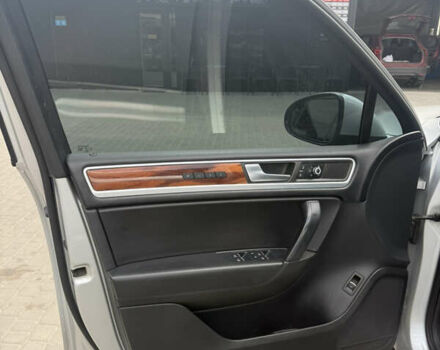 Сірий Фольксваген Туарег, об'ємом двигуна 2.97 л та пробігом 260 тис. км за 17999 $, фото 41 на Automoto.ua