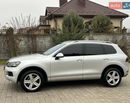 Серый Фольксваген Туарег, объемом двигателя 3 л и пробегом 298 тыс. км за 15500 $, фото 9 на Automoto.ua