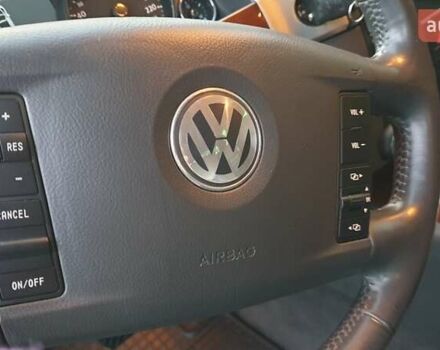 Серый Фольксваген Туарег, объемом двигателя 3 л и пробегом 225 тыс. км за 16900 $, фото 9 на Automoto.ua