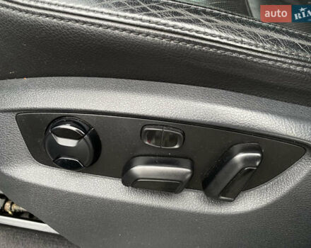 Серый Фольксваген Туарег, объемом двигателя 2.97 л и пробегом 311 тыс. км за 17300 $, фото 47 на Automoto.ua