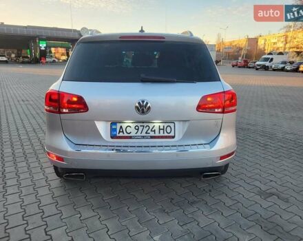 Серый Фольксваген Туарег, объемом двигателя 3 л и пробегом 310 тыс. км за 18500 $, фото 7 на Automoto.ua