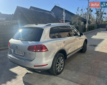 Серый Фольксваген Туарег, объемом двигателя 2.97 л и пробегом 299 тыс. км за 15500 $, фото 8 на Automoto.ua