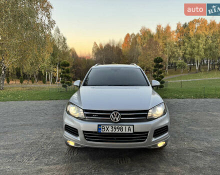 Фольксваген Туарег 2010 в Хмельницком на Automoto.ua Серый Фольксваген Туарег, объемом двигателя 2.97 л и пробегом 317 тыс. км за 15500 $, фото 85 на Automoto.ua