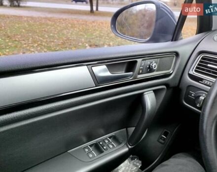 Сірий Фольксваген Туарег, об'ємом двигуна 3 л та пробігом 250 тис. км за 14500 $, фото 28 на Automoto.ua