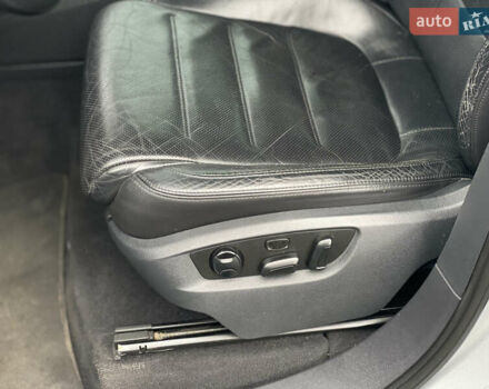 Серый Фольксваген Туарег, объемом двигателя 2.97 л и пробегом 311 тыс. км за 17300 $, фото 51 на Automoto.ua