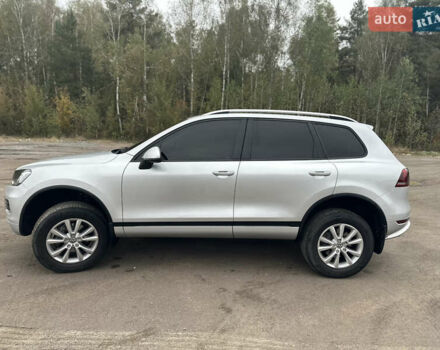 Сірий Фольксваген Туарег, об'ємом двигуна 2.97 л та пробігом 200 тис. км за 15500 $, фото 3 на Automoto.ua