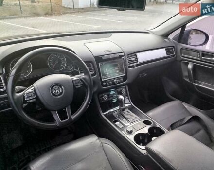 Сірий Фольксваген Туарег, об'ємом двигуна 3 л та пробігом 250 тис. км за 14500 $, фото 2 на Automoto.ua