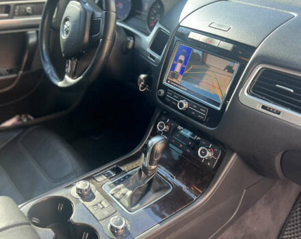 Серый Фольксваген Туарег, объемом двигателя 2.97 л и пробегом 299 тыс. км за 15500 $, фото 12 на Automoto.ua