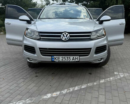 Сірий Фольксваген Туарег, об'ємом двигуна 2.97 л та пробігом 260 тис. км за 17999 $, фото 2 на Automoto.ua